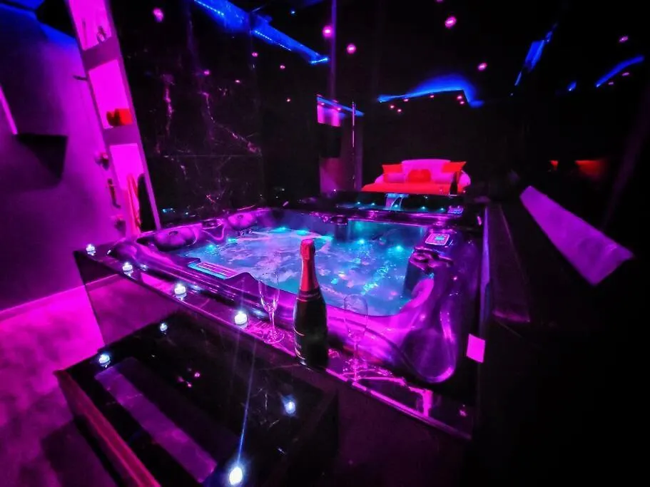 Secret Night II Apartment Toulouse France