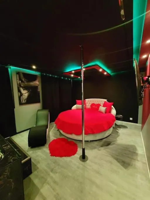 Secret Night II Apartment Toulouse France